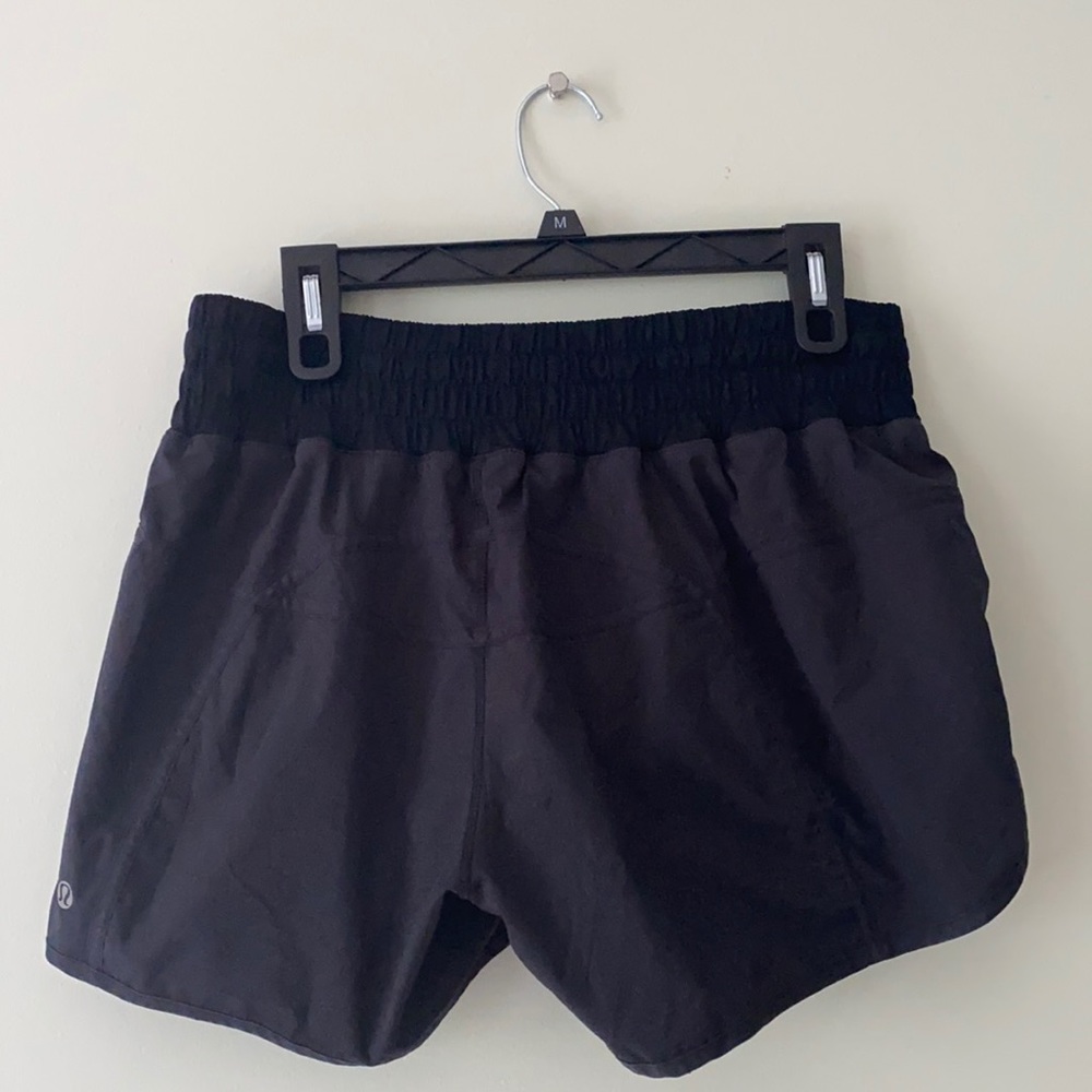 Lululemon Tracker shorts black